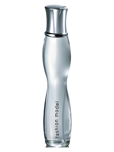profumo Fashion Model di Avon da donna